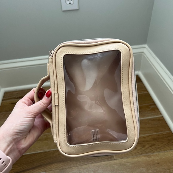 Beis on the go Essential Case - Picture 8 of 8